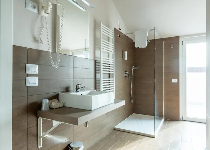Splendid Sole 4*